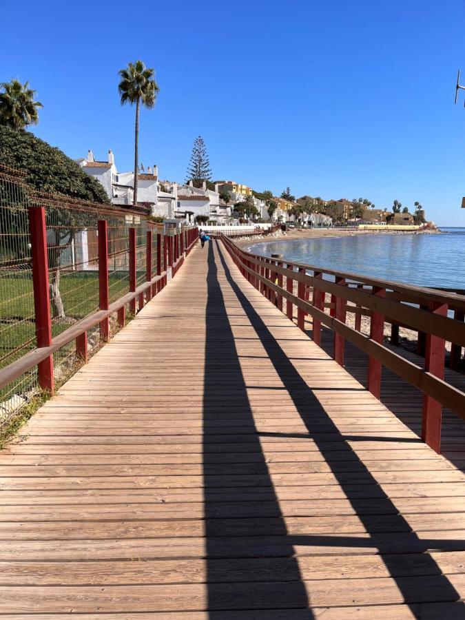 Beachfront Apartment Near Marbella Sitio de Calahonda Dış mekan fotoğraf